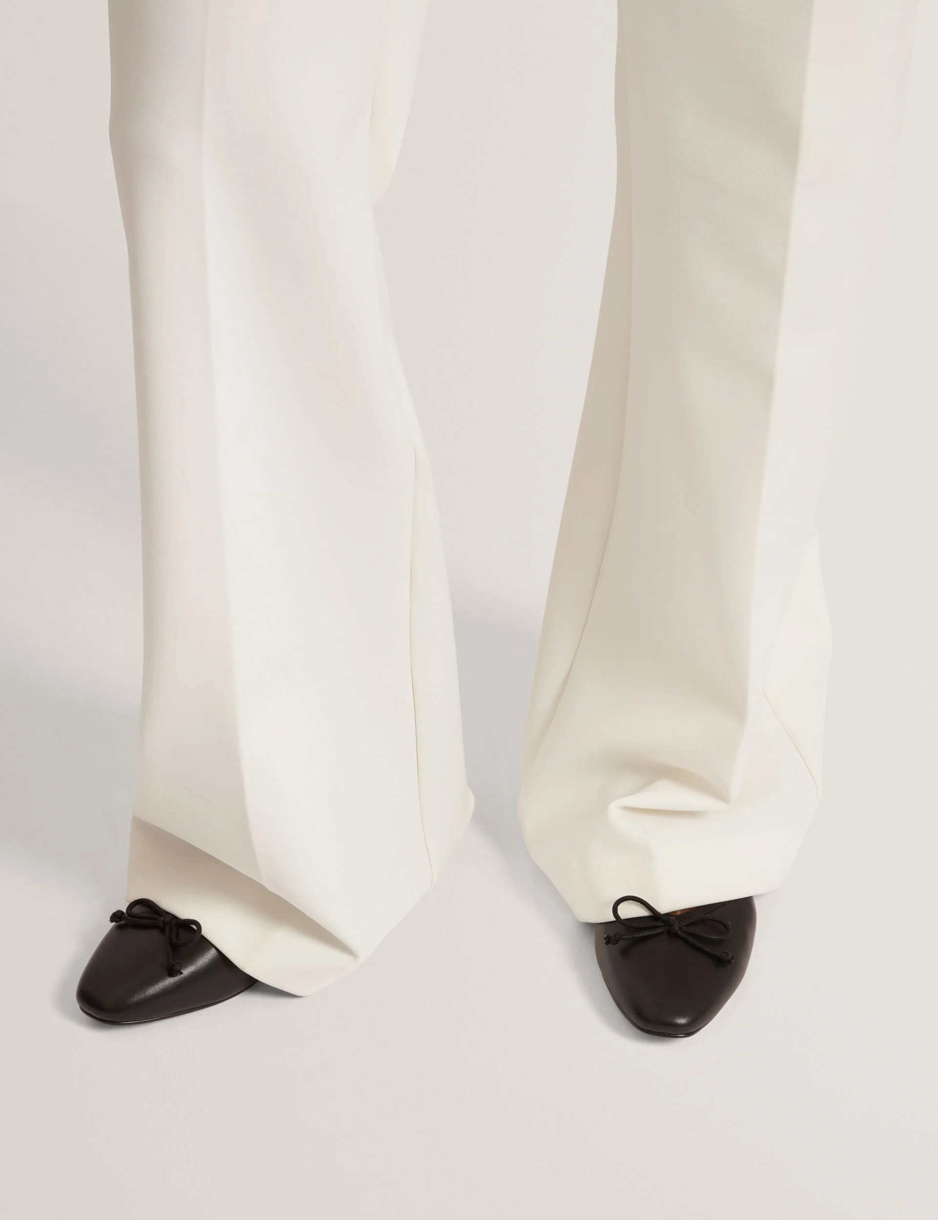 BALLERI | BLACK