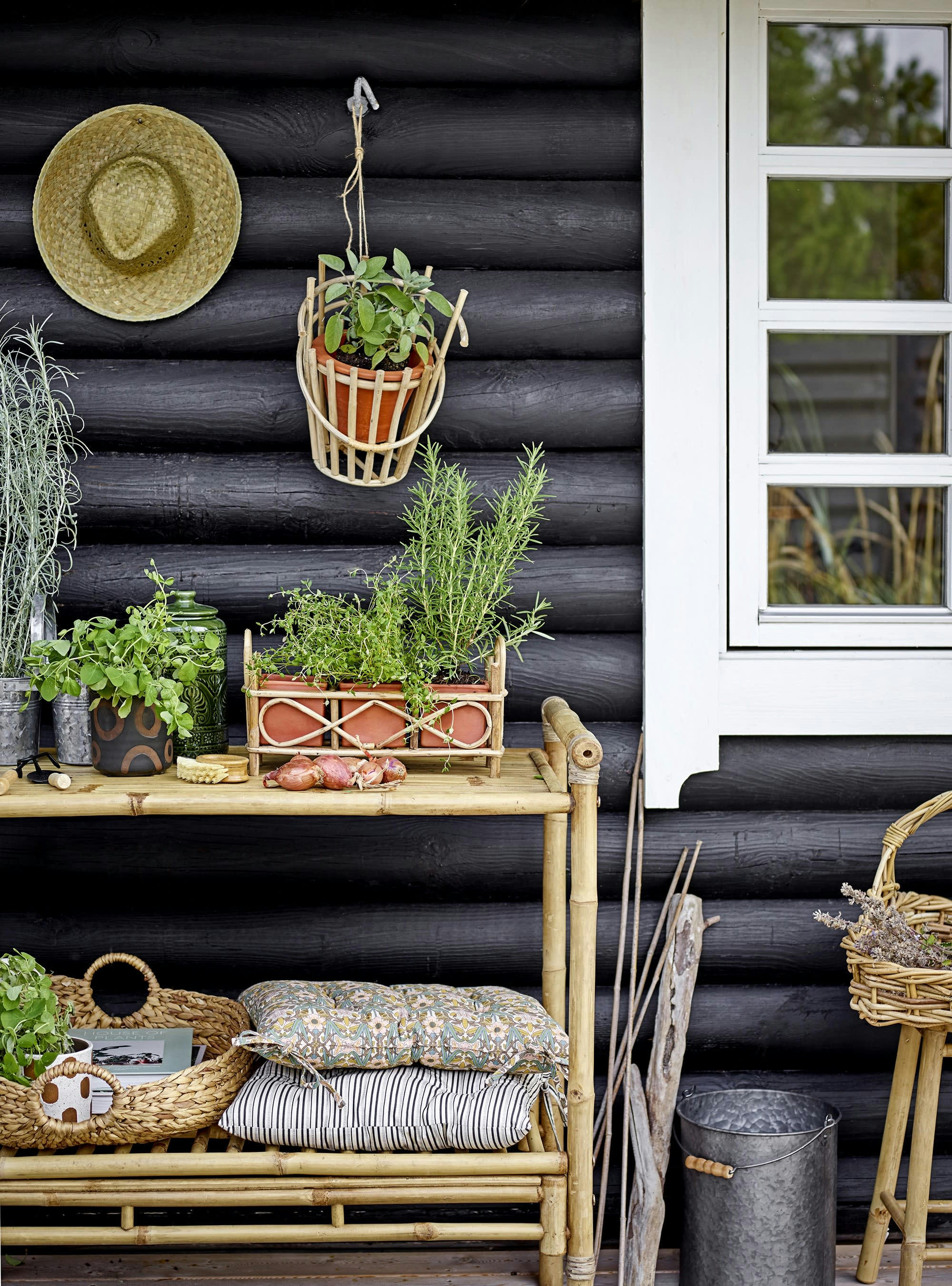 ABIHA - Coussin en coton avec rayures 45x45 cm