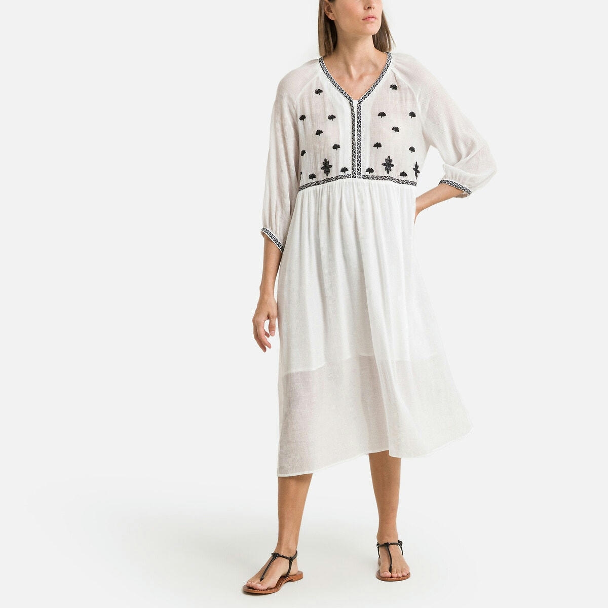 Robe midi brodée