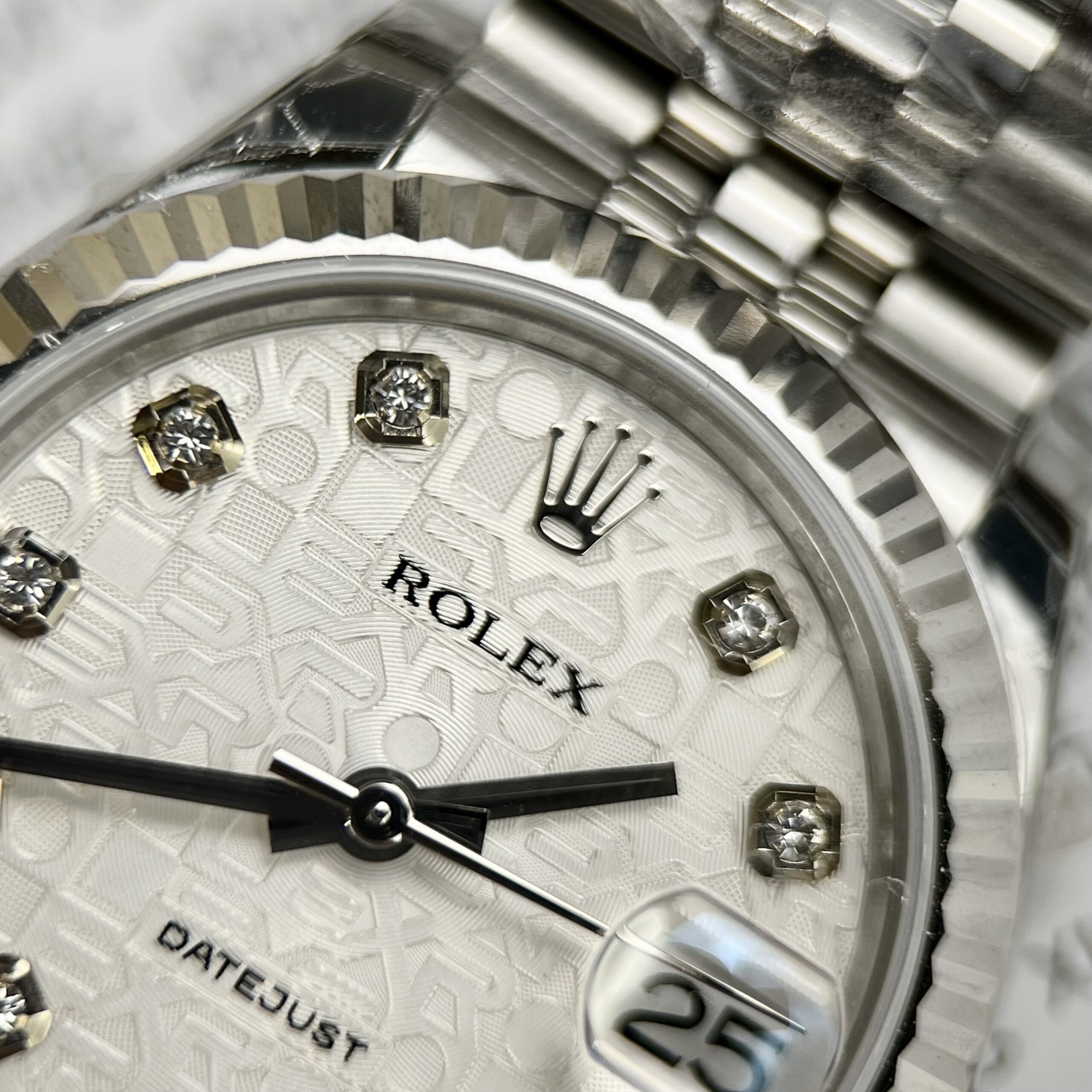 Rolex Datejust 316L Steel White Motif Dial CZ Diamonds 31mm Jub EWF Replica