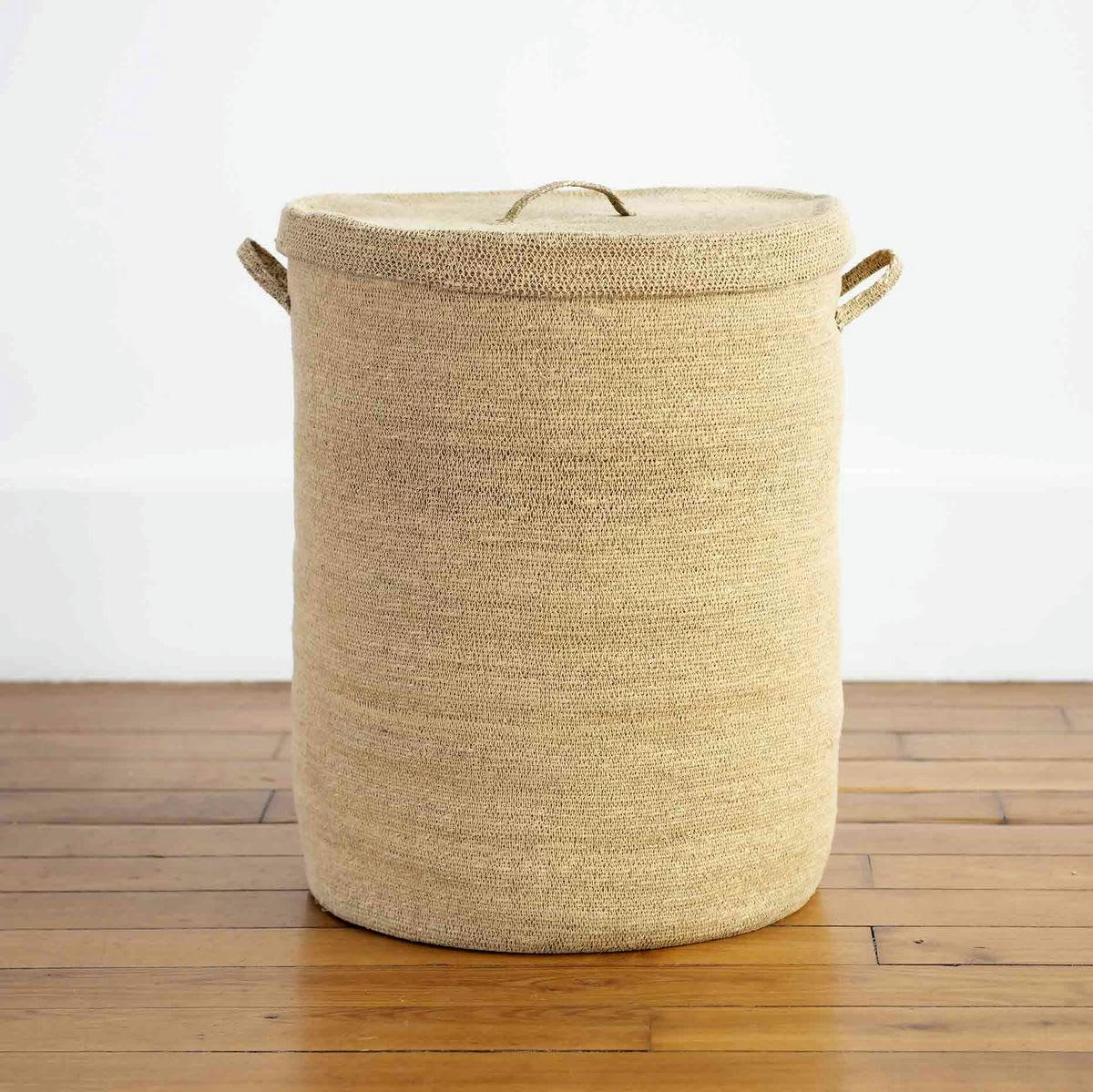 - Panier à linge en jonc de mer