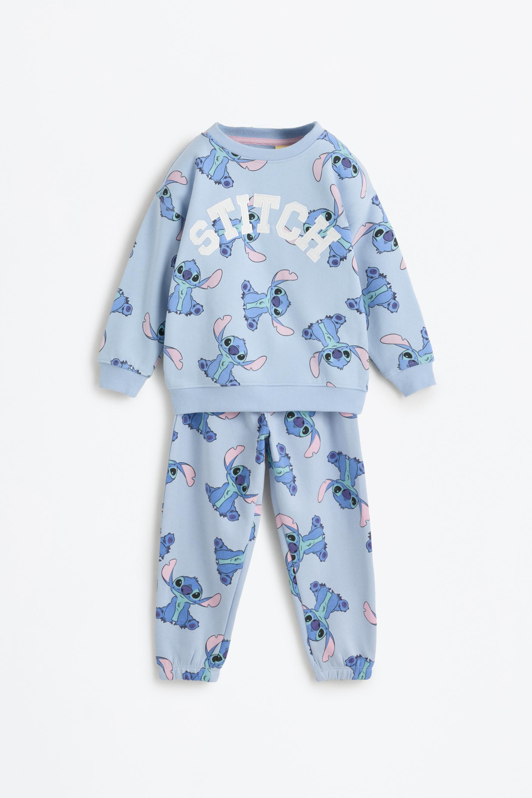 Conjunto Lilo & Stitch ©Disney sudadera y pantalón