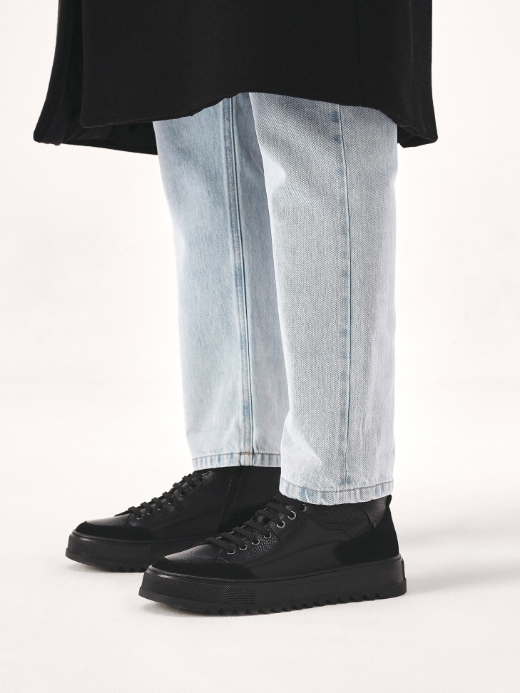 Insulated suede and smooth leather sneakers