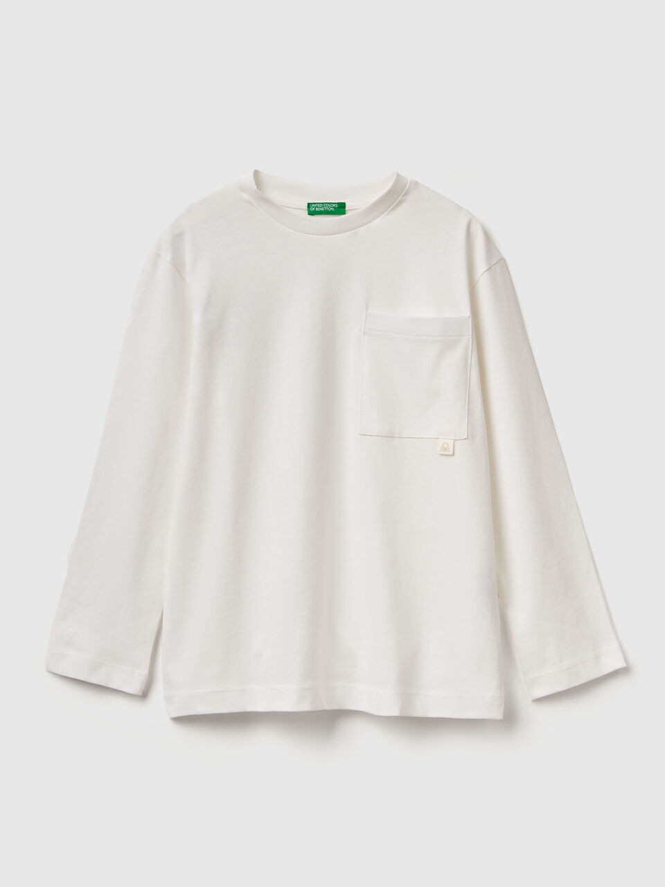 T-shirt with bold print