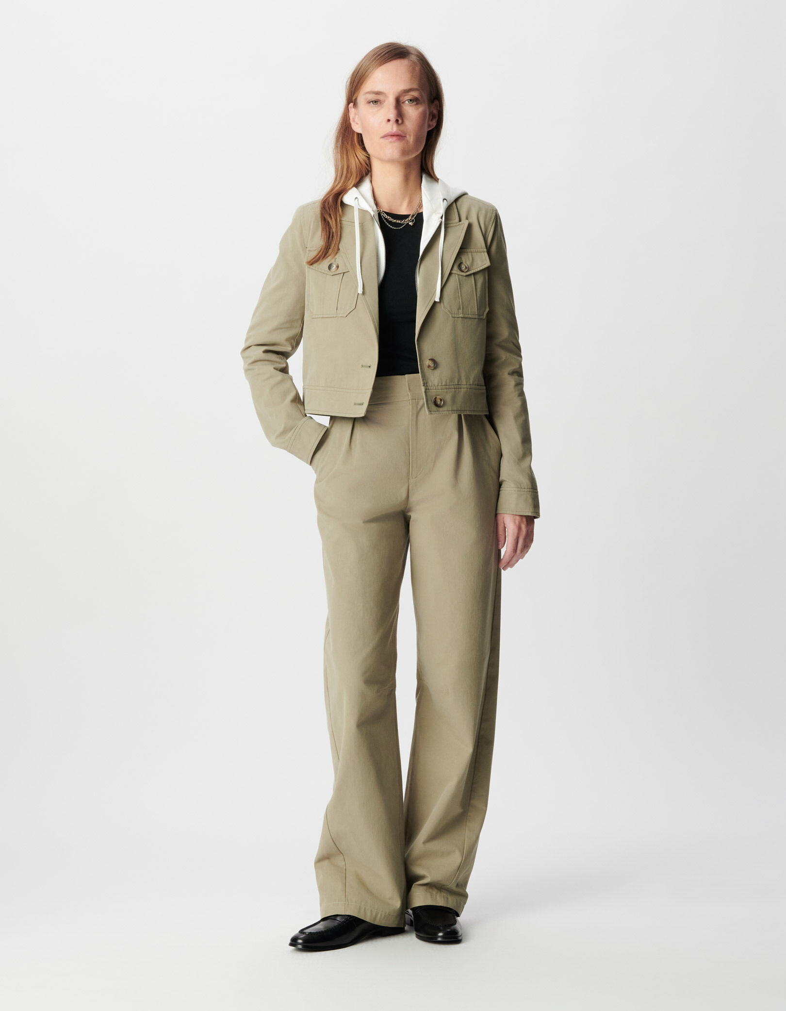 Veste courte kaki capuche blanche satinée amovible Femme