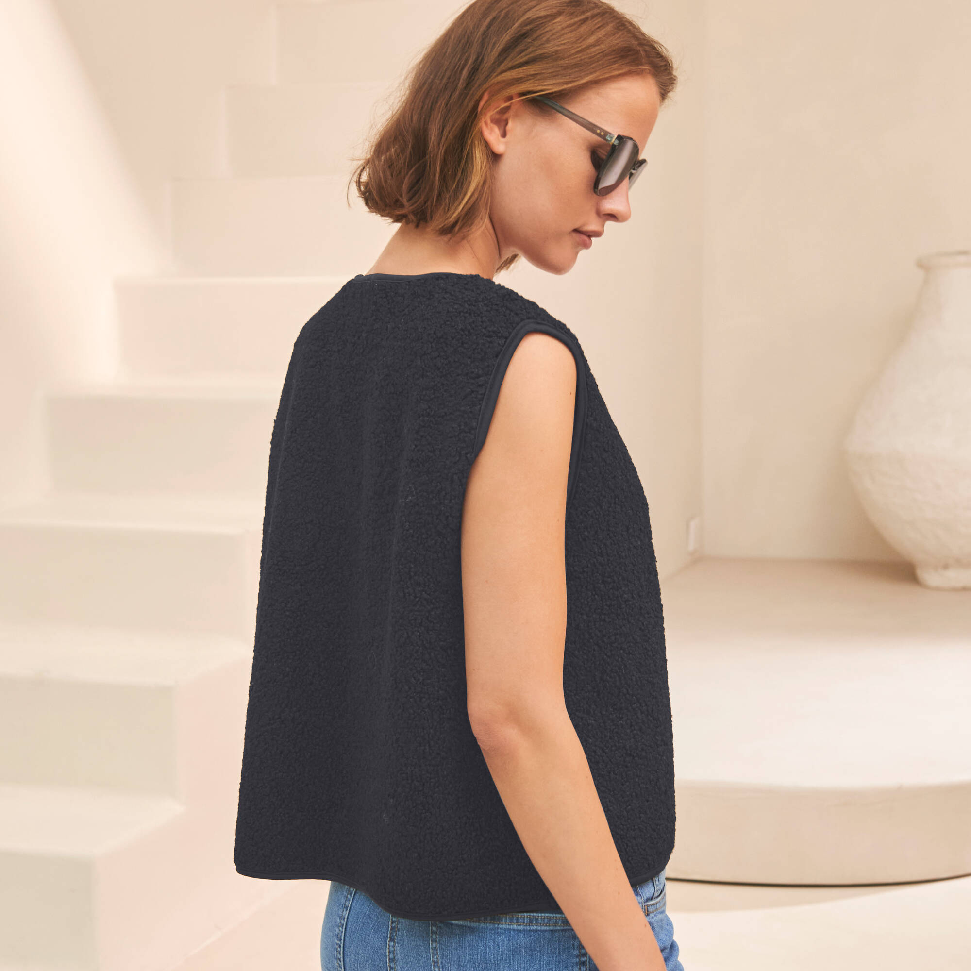 Veste sans manches, maille bouclette