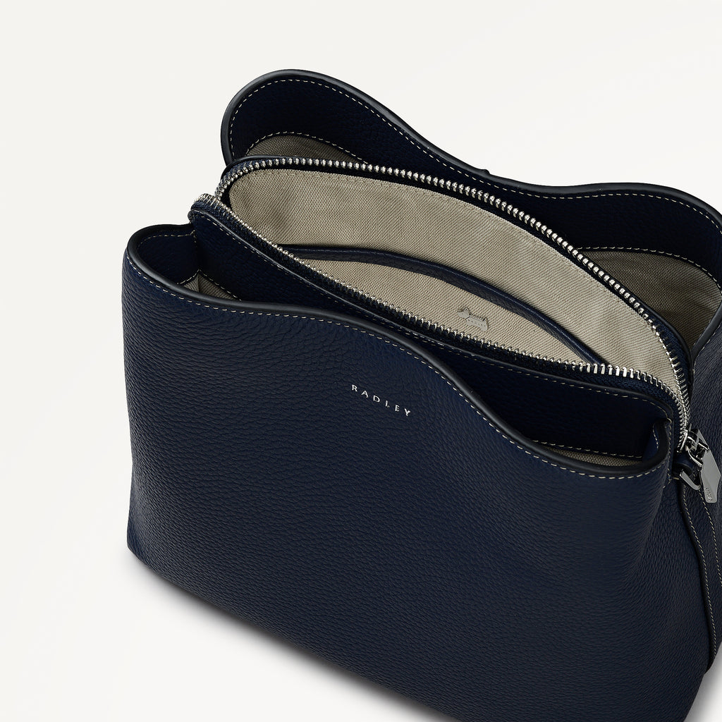 Dukes Place - Medium Compartment Cross Body