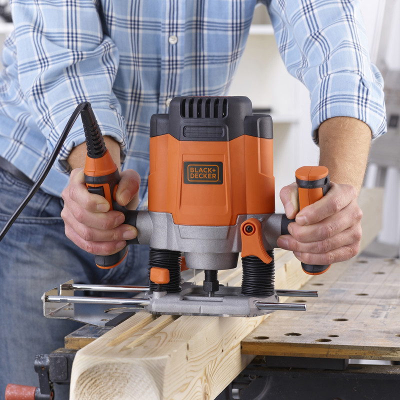 Défonceuse électrique KW1200EKA-QS  1200 W BLACK DECKER