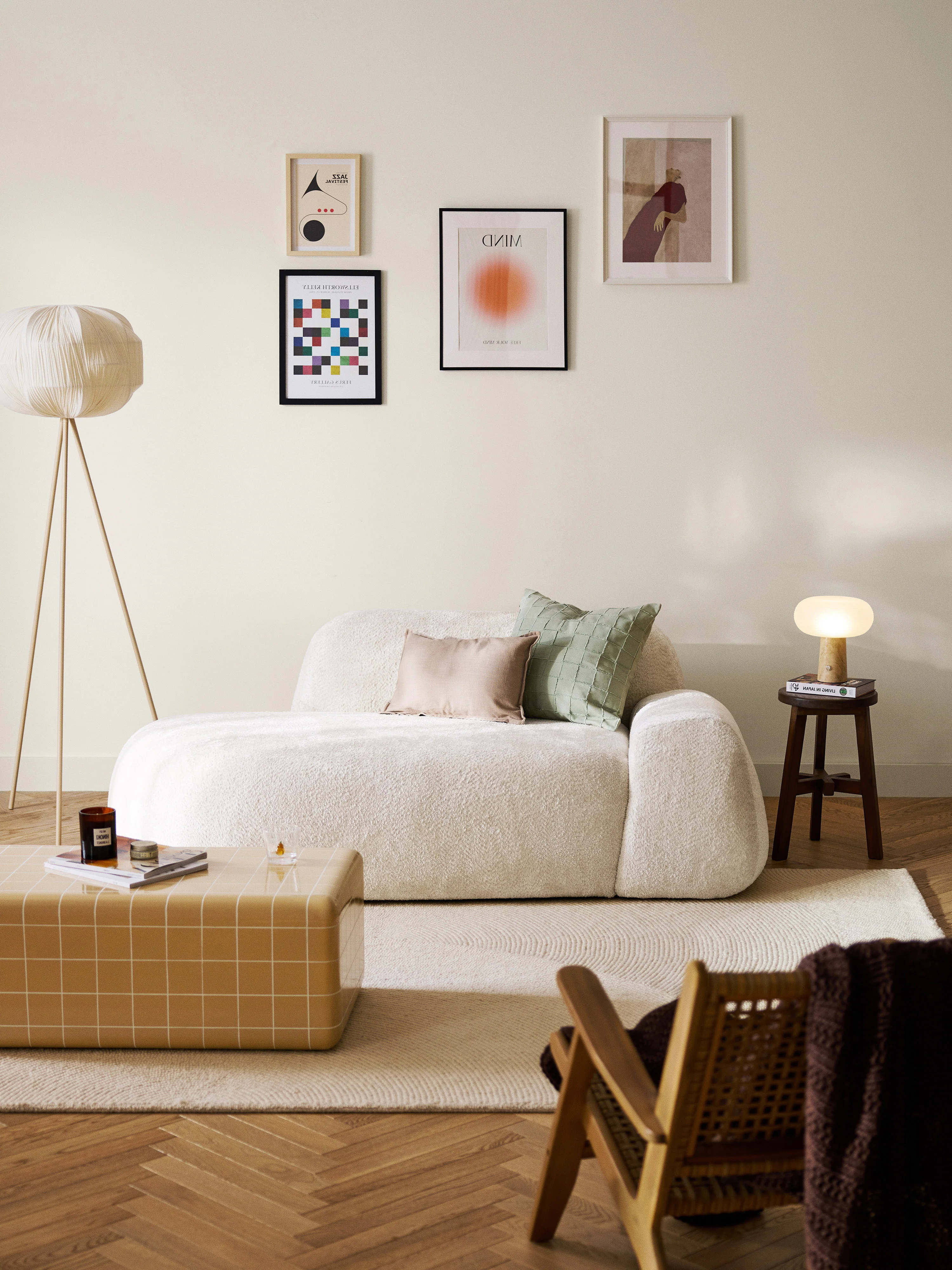 Sofa Wolke (2-Sitzer) aus Teddy-Bouclé mit Chaiselongue