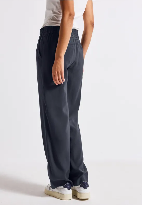 Straight Leg Twill Hose