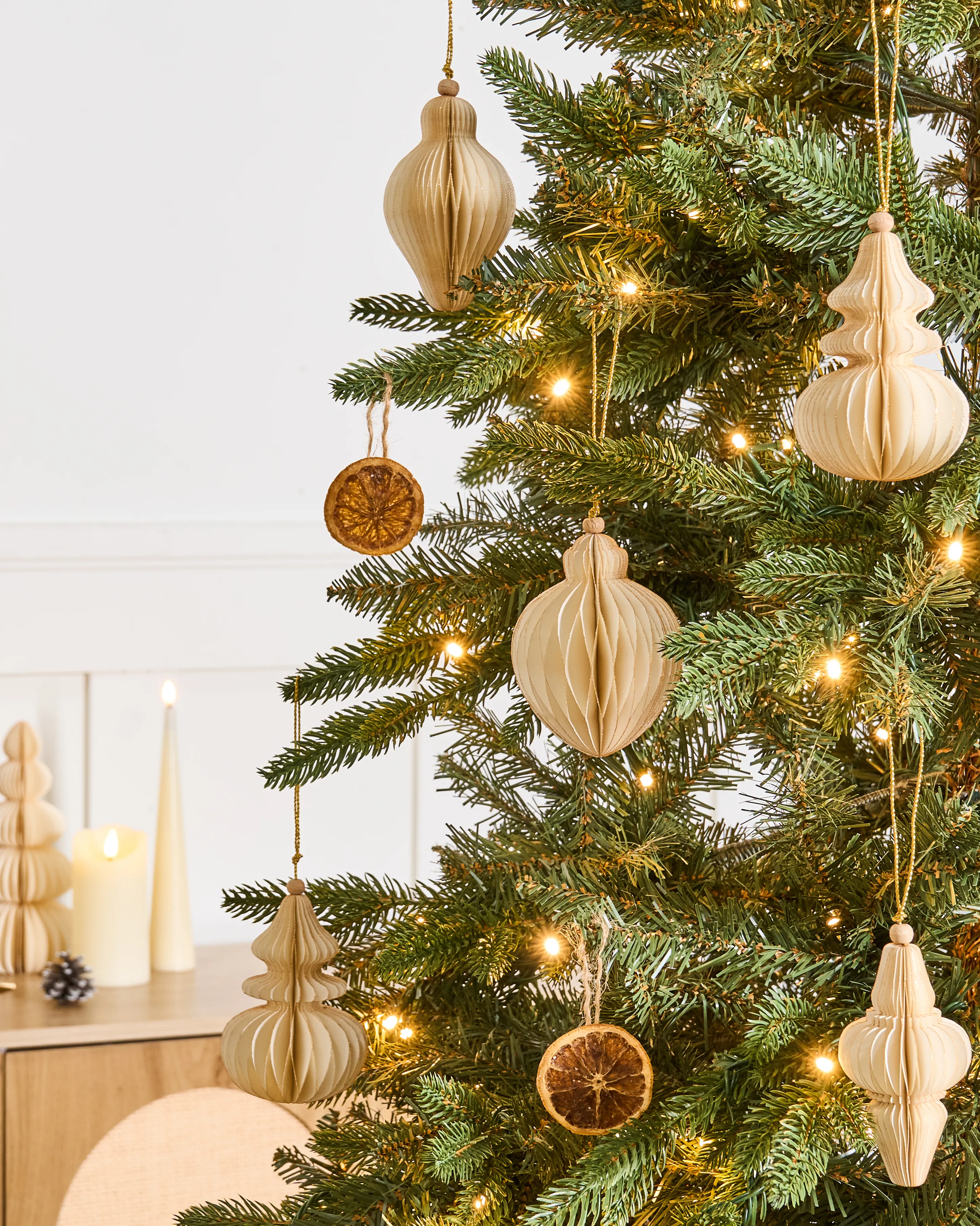 Set of 20 Christmas Tree Ornaments ALTAELVA Paper Beige