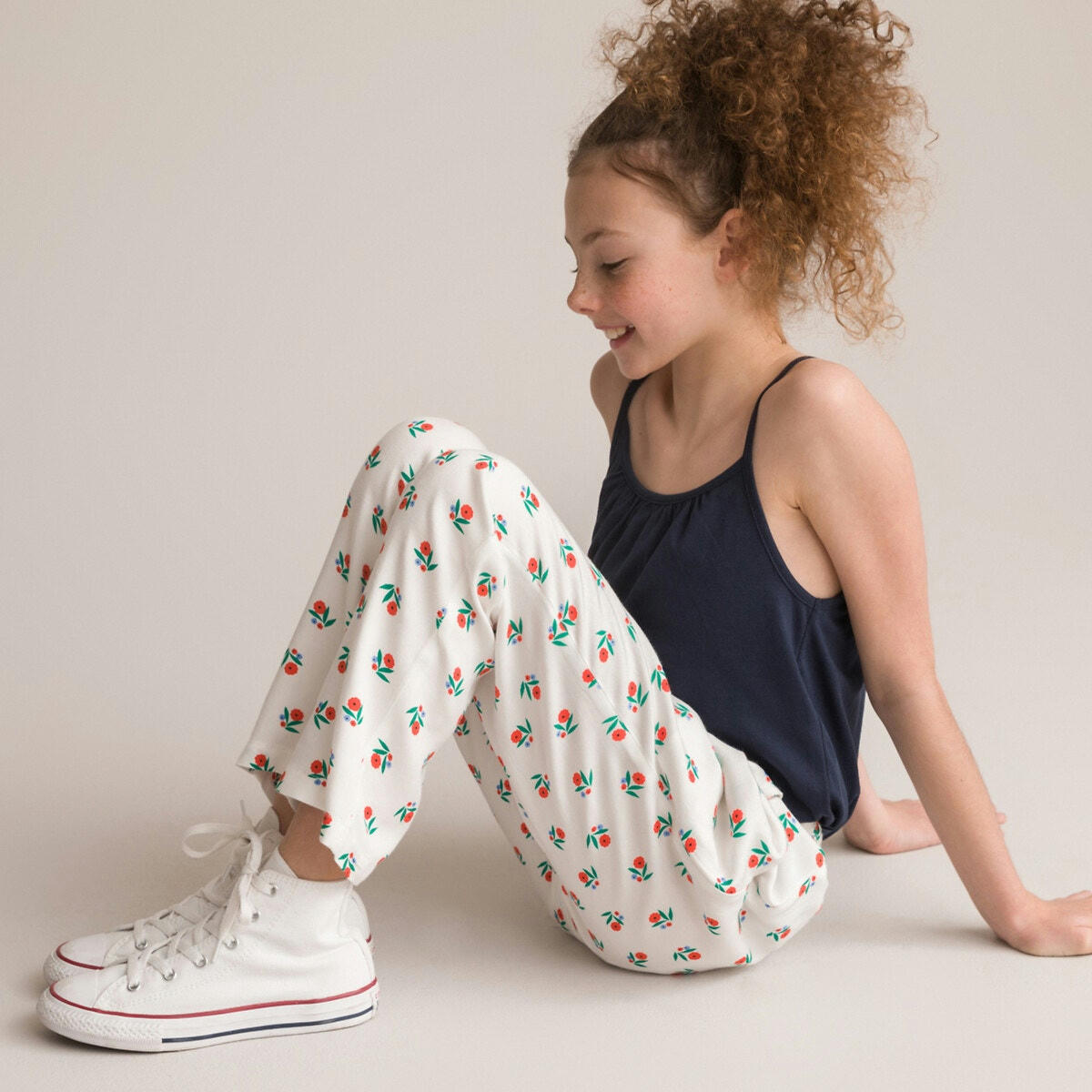 Pantalon carotte, imprimé fleurs