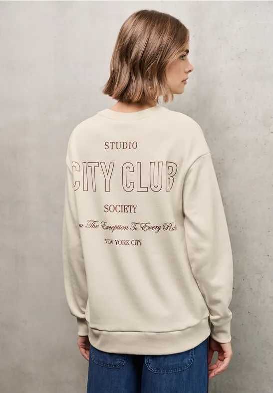 Loose Fit Backprint Sweater