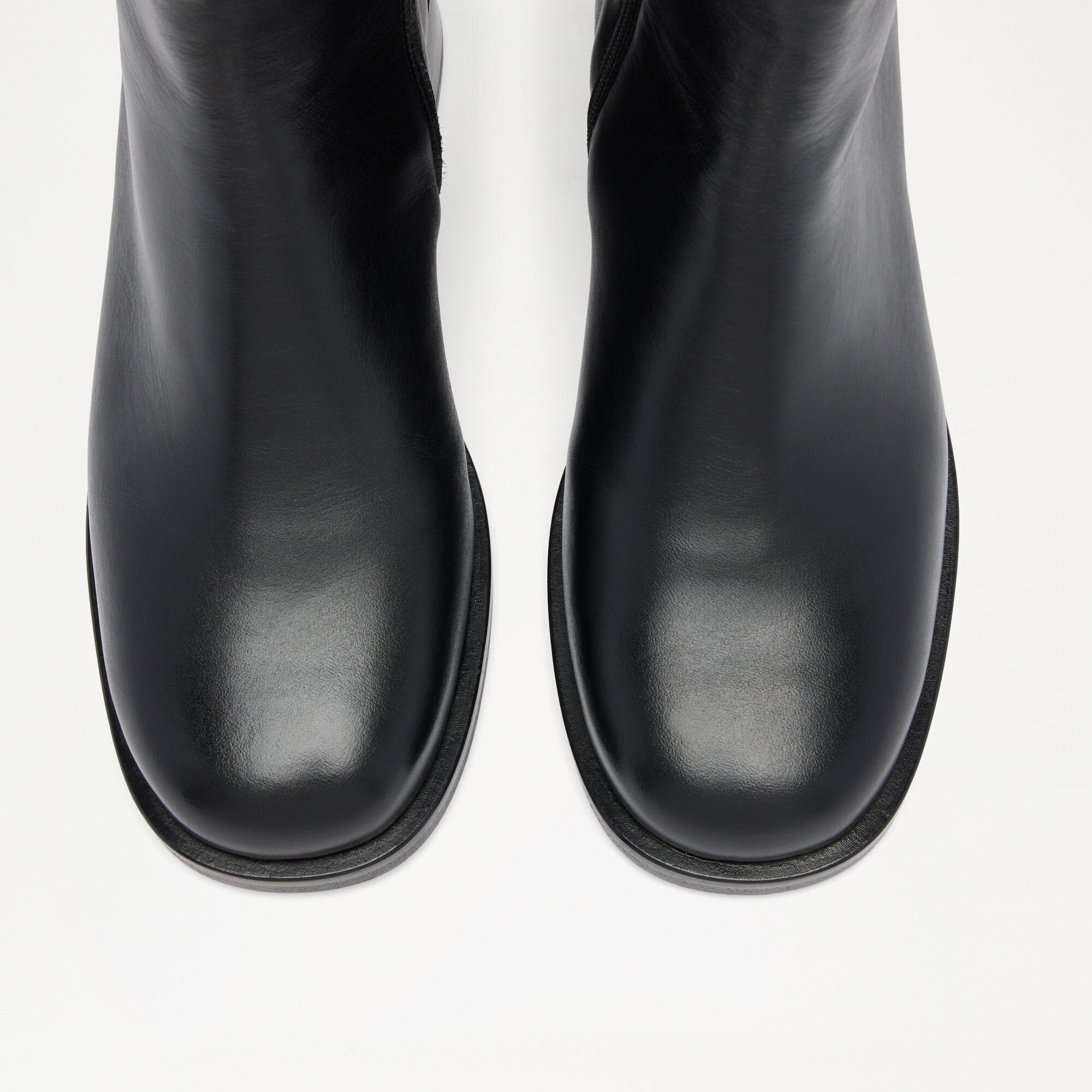 Bowland<br>Clean Block Heel Ankle Boot