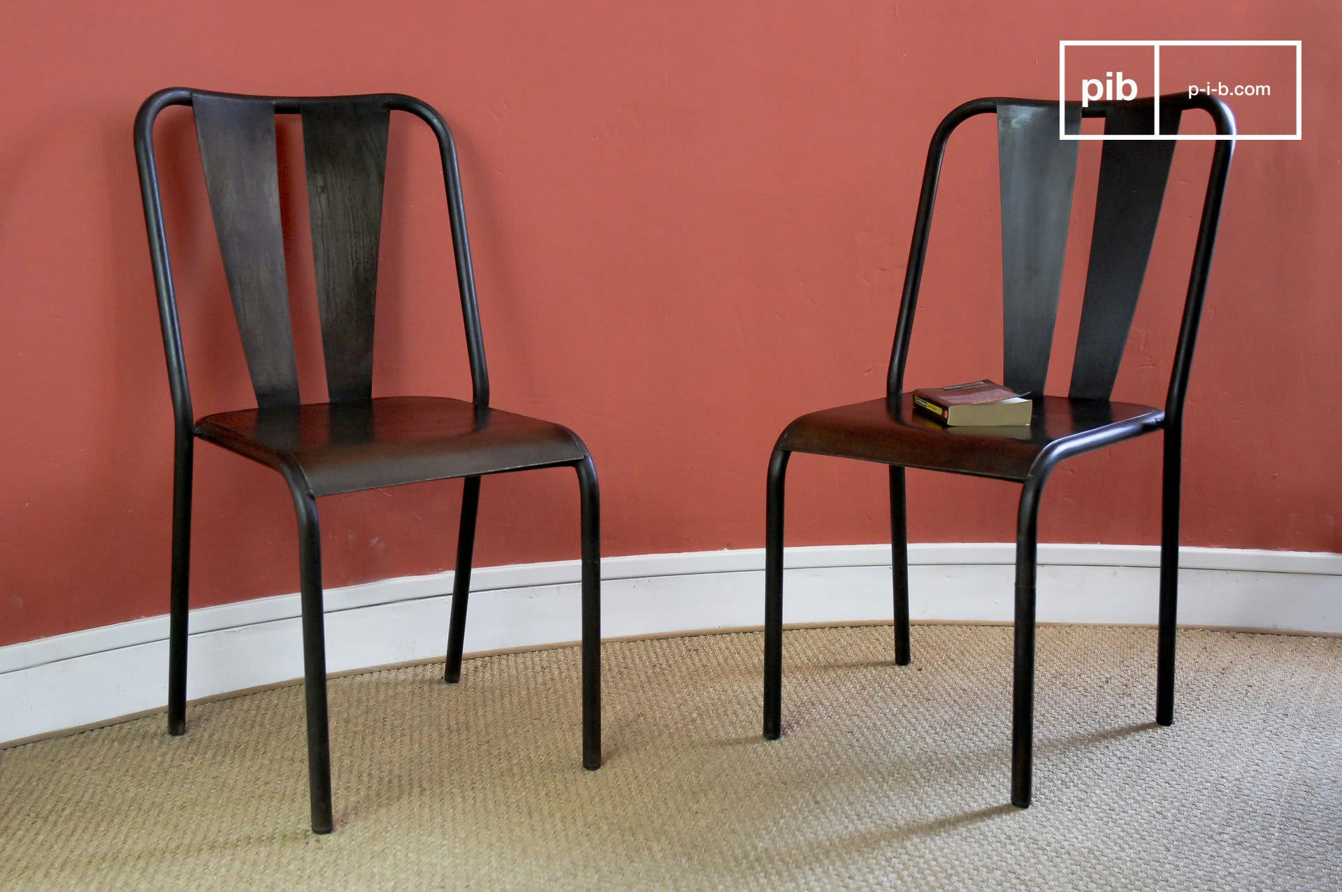 PROPRIANO - Chaise en métal marron