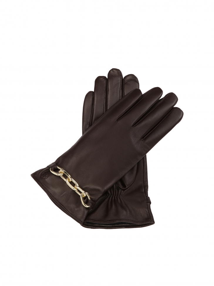 Brown gloves with chain