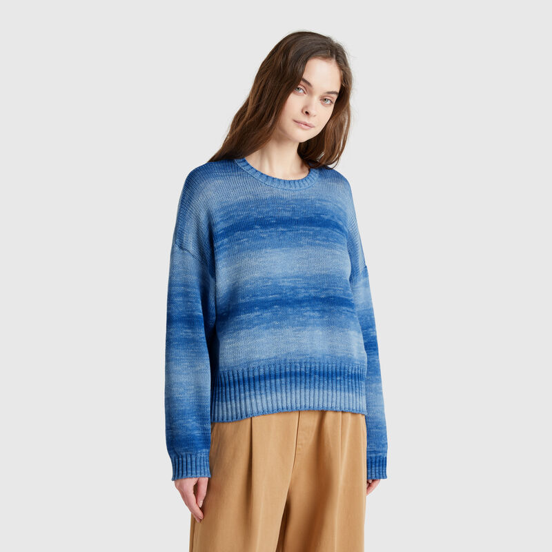 Blurred look sweater