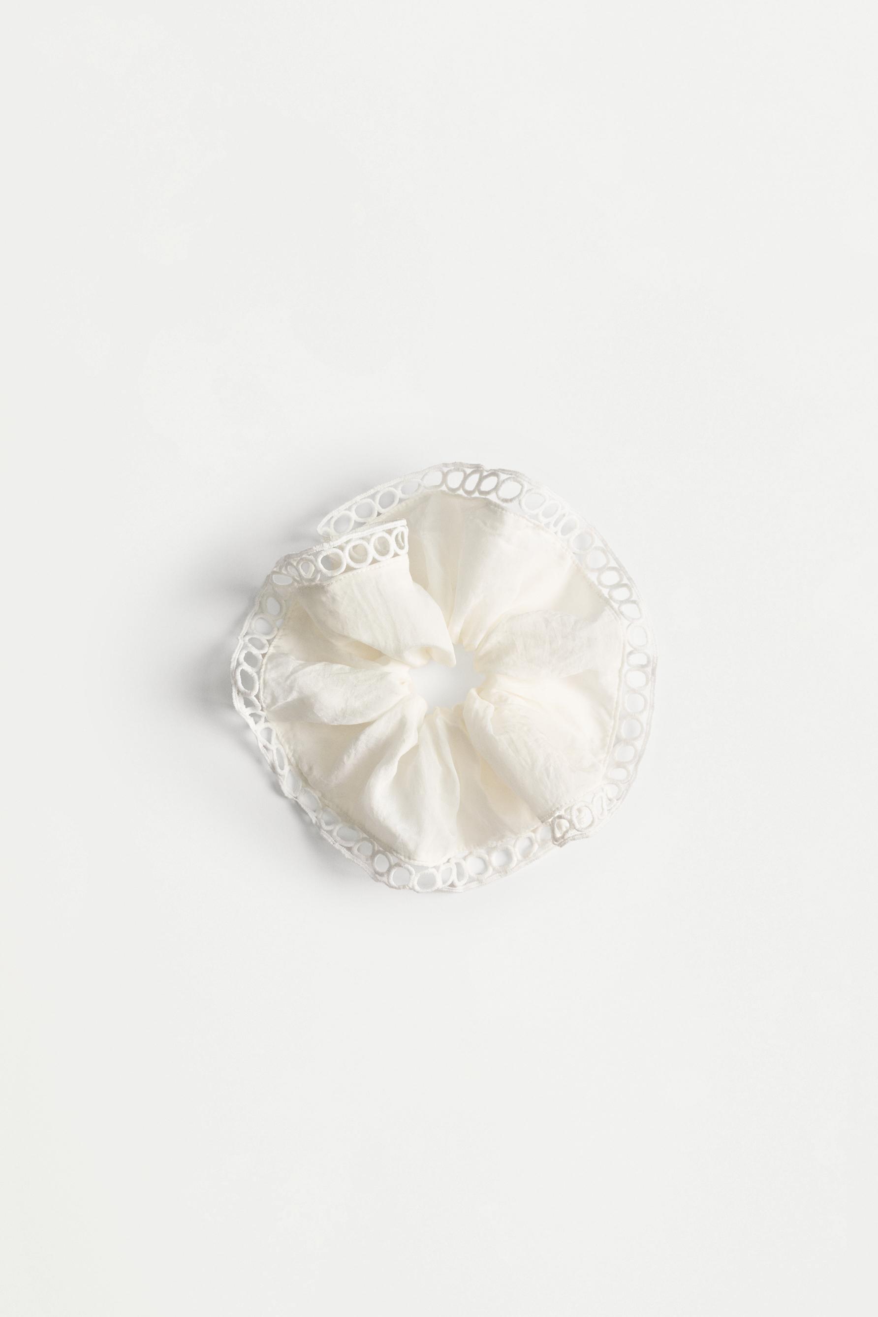 Scrunchie XL puntilla calada