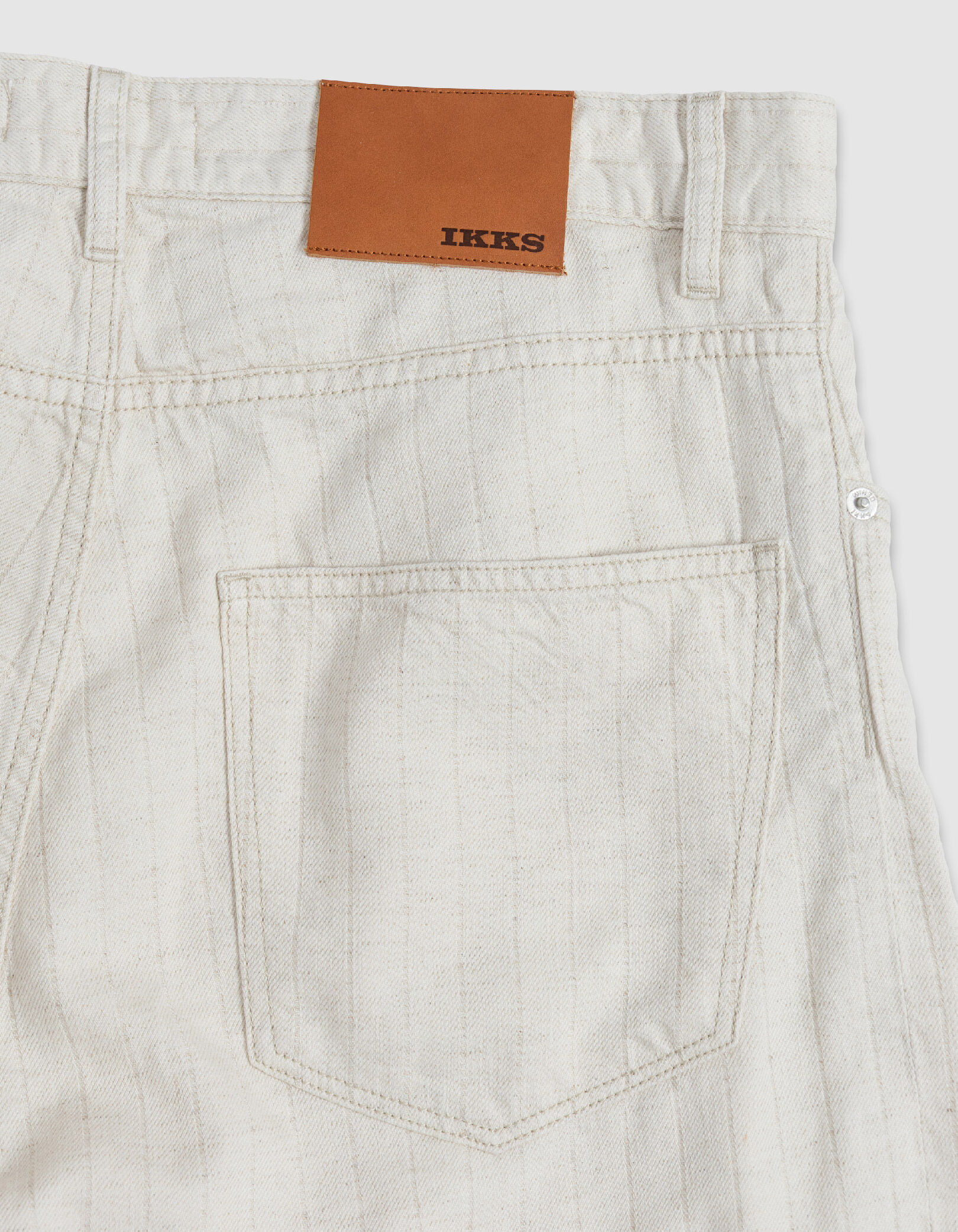 Bermuda en jean écru motif rayures Homme