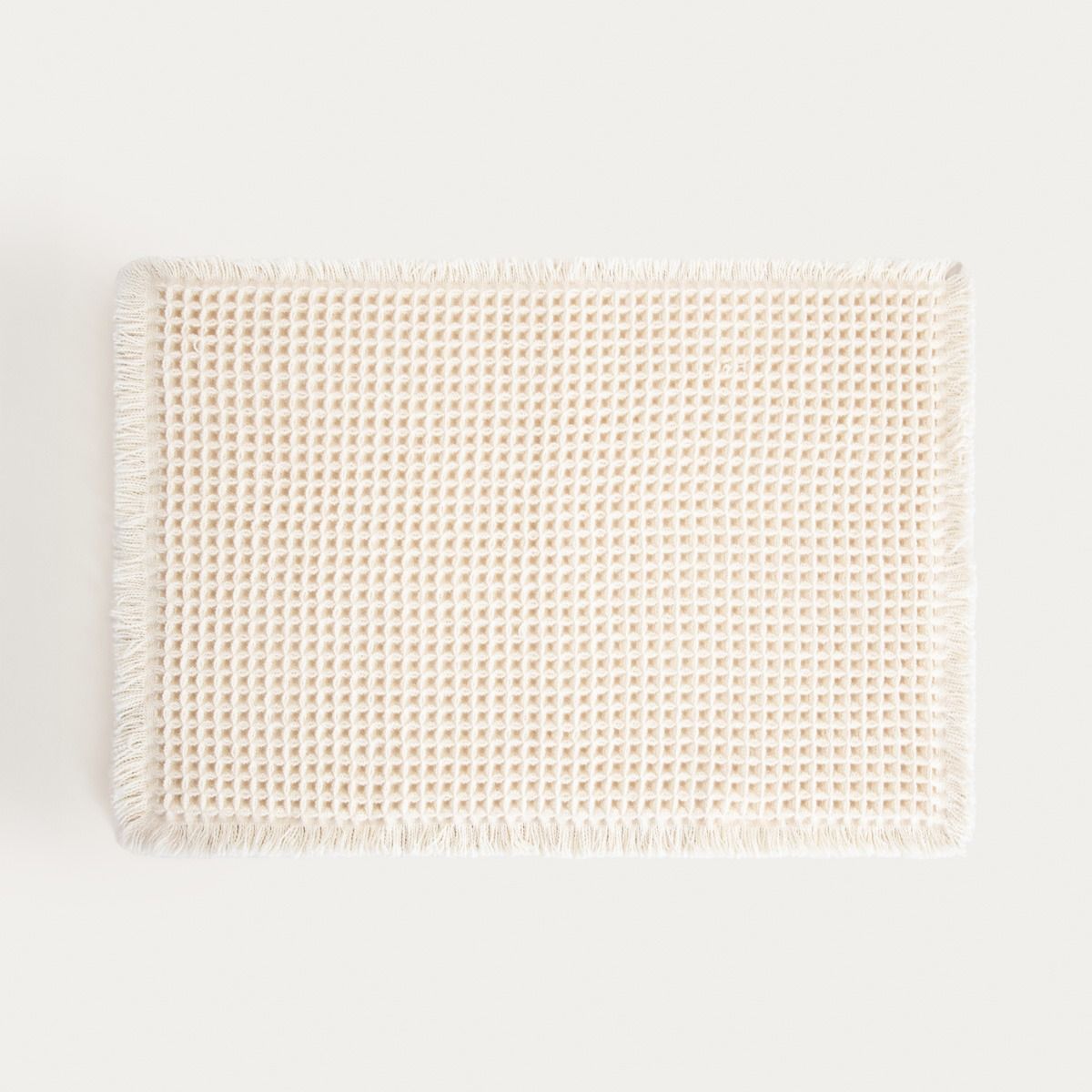 Dywanik łazienkowy VAFFEL ecru o waflowej teksturze 40x60 cm