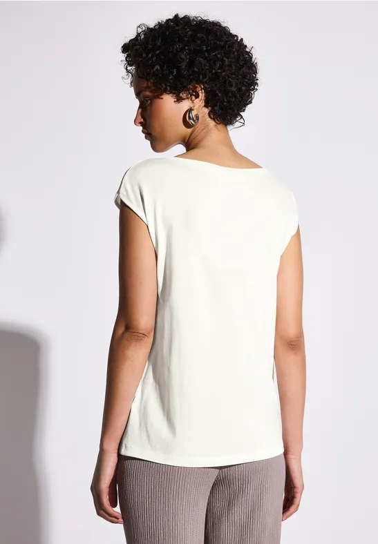 Shirt mit U-Boot-Ausschnitt