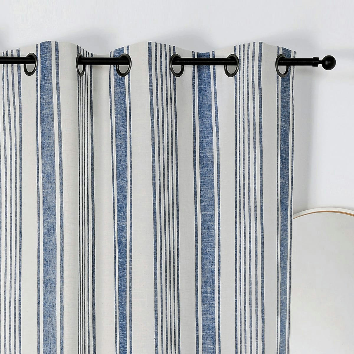 - Rideau rayé toile à matelas bleu