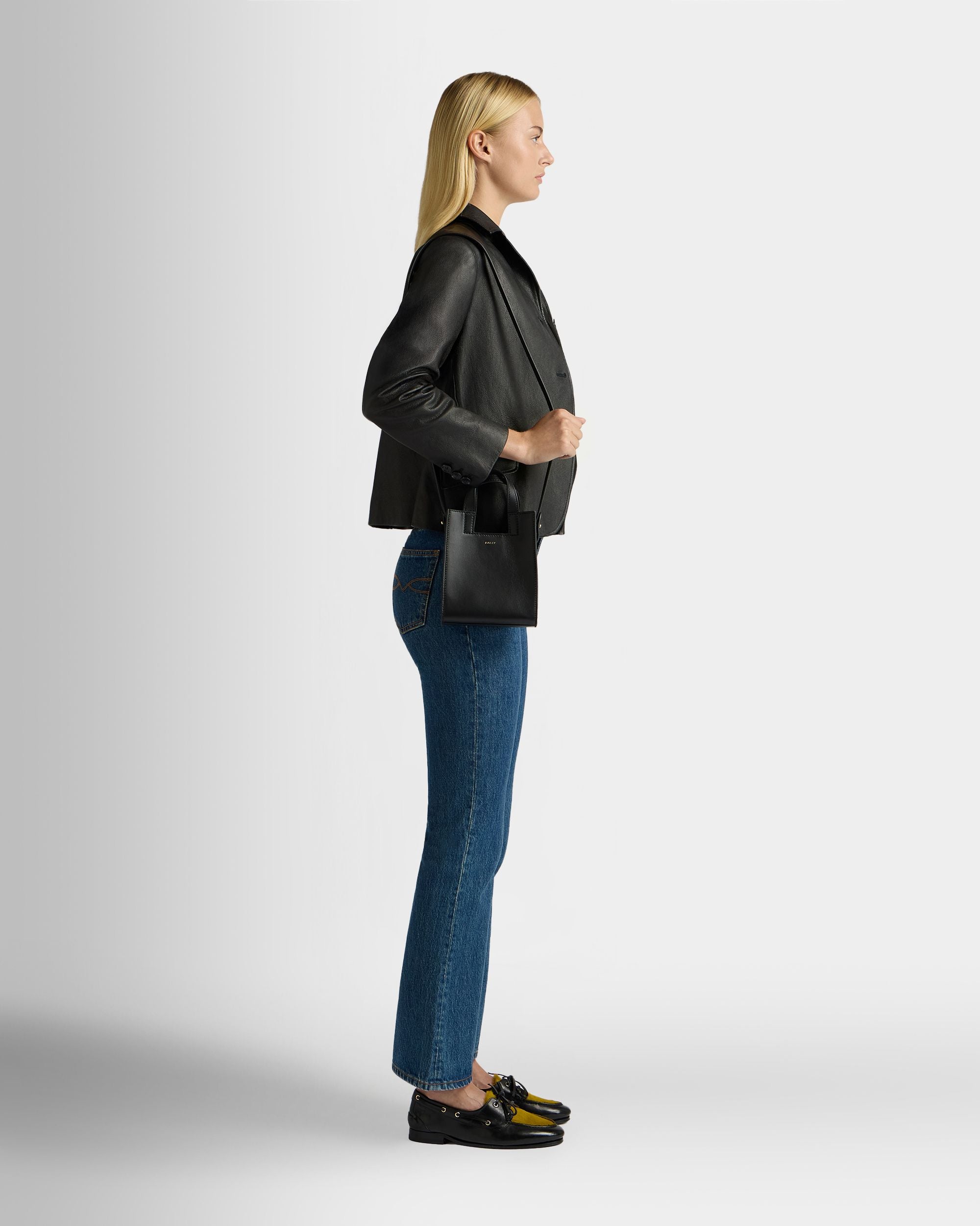 Kleine Easy Bally Tragetasche Aus Leder In Schwarz