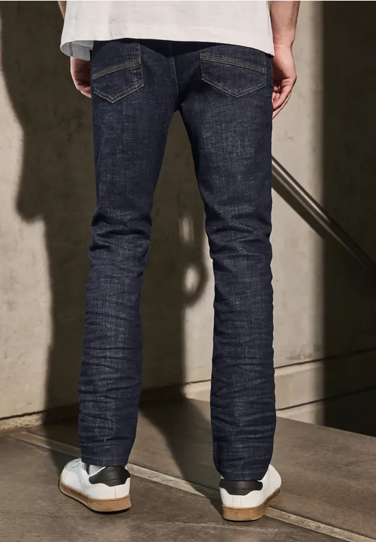 Jeans im Slim Fit
