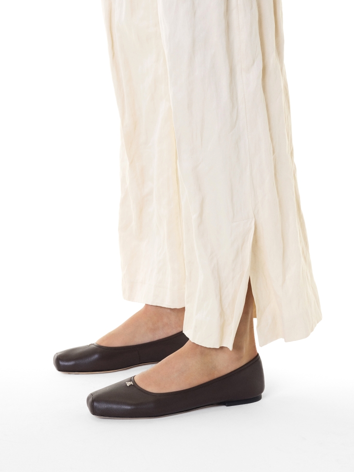 Dark brown ballerinas with square nose