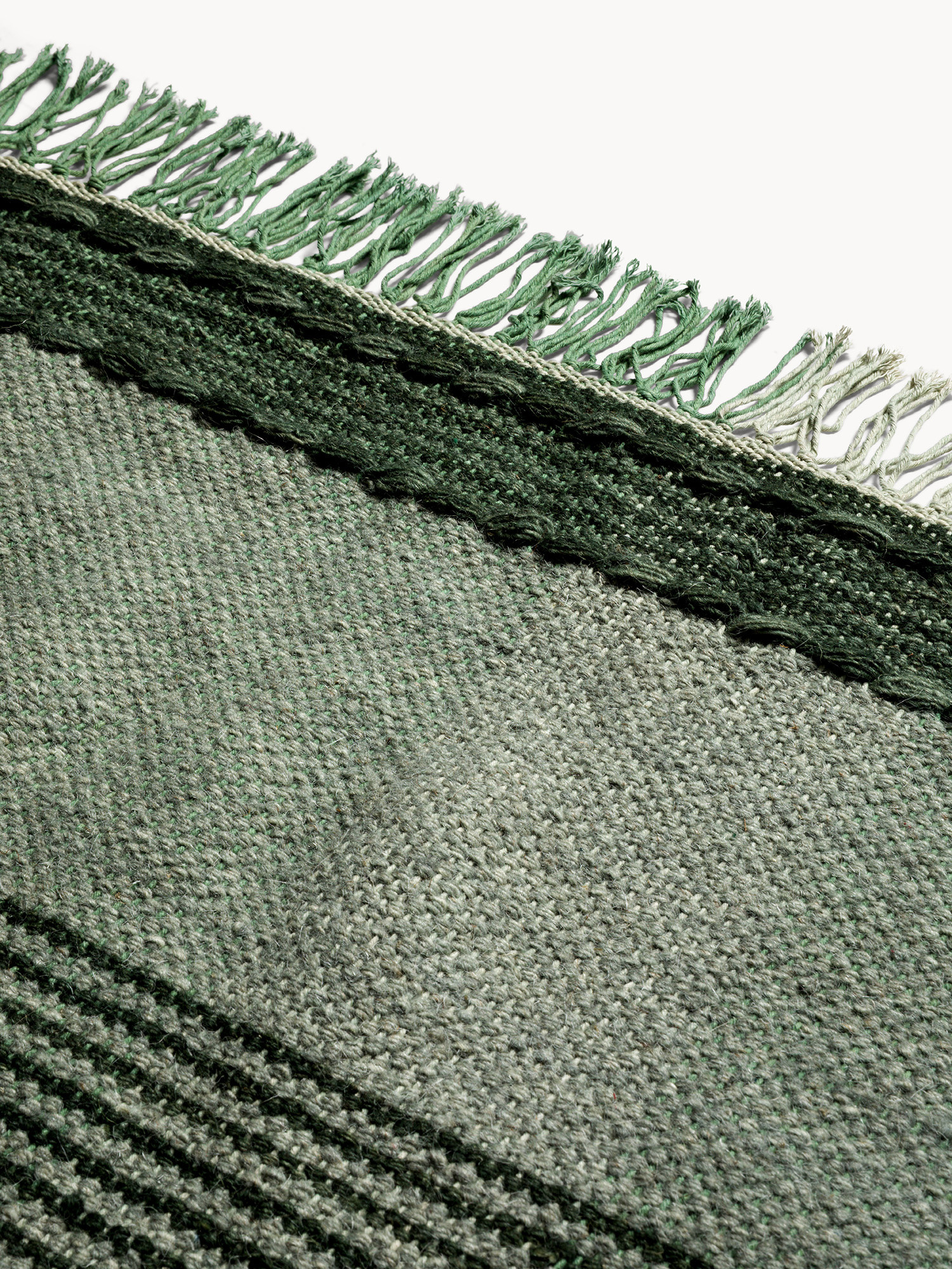 Tappeto artigianale a fasce in misto lana