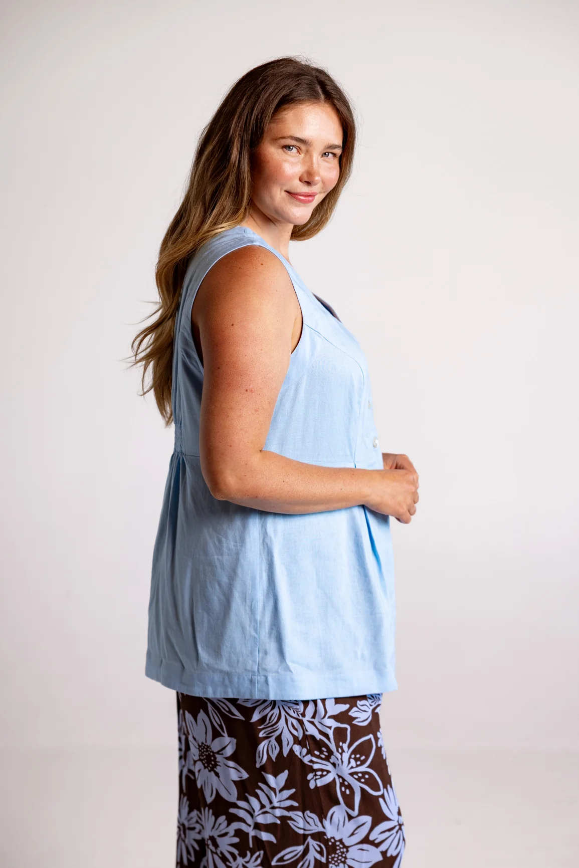 Saski Linen Blend Vest in Light Blue
