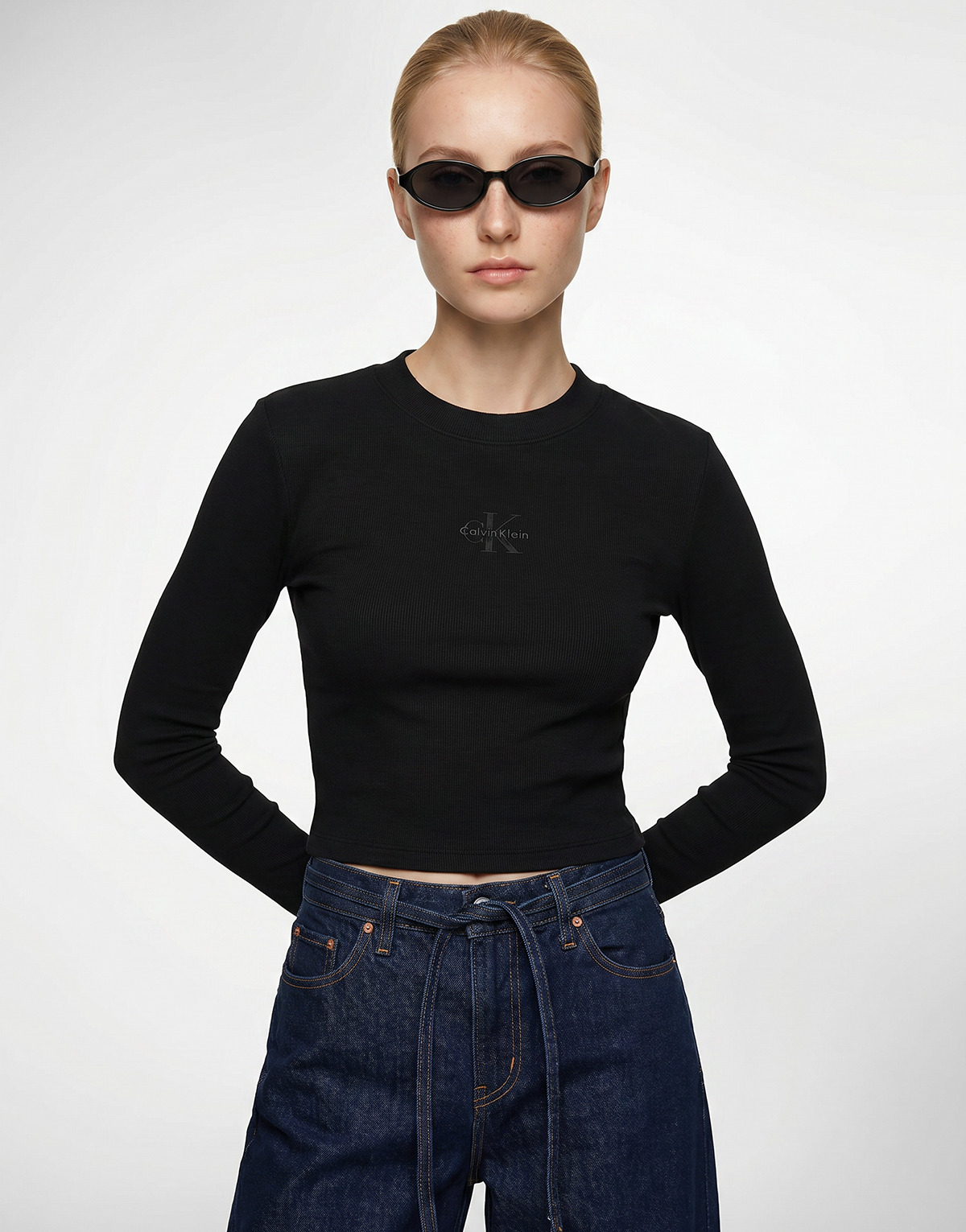 Calvin Klein Jeans - LS MONOLOGO BABY TEE - Black