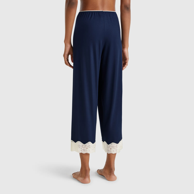 3/4 trousers with lace details