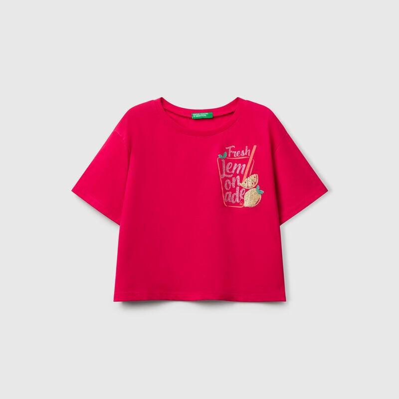 T-shirt with glittery print