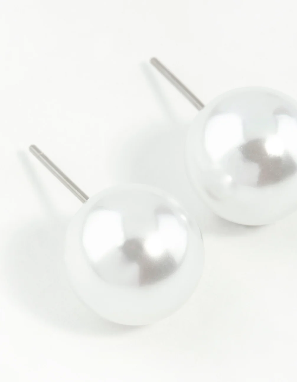 Silver Round Pearl Stud Earrings