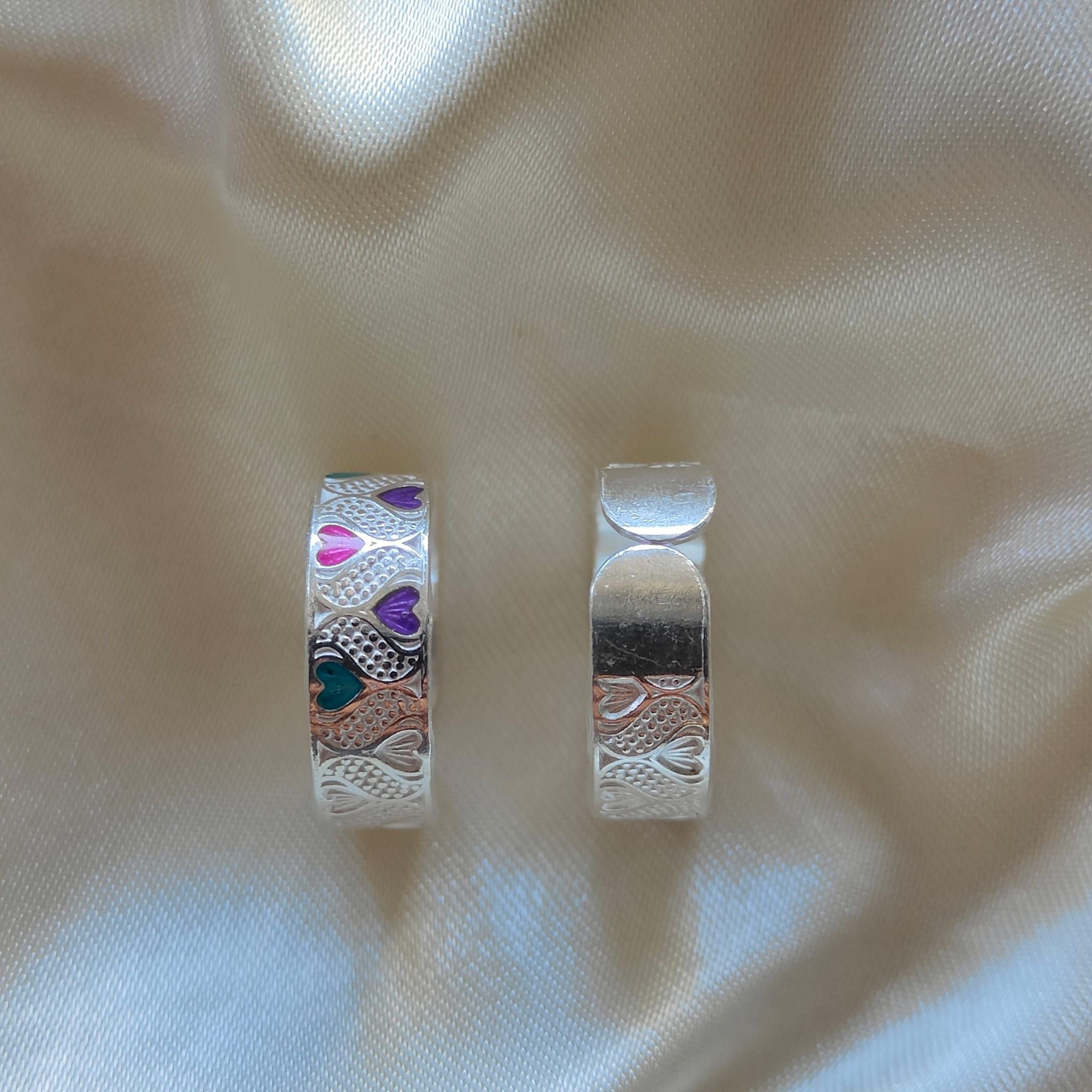 The Colourful Aura Adjustable Silver Colourful Hearts Band Boho Midi Band Dainty Toe Ring