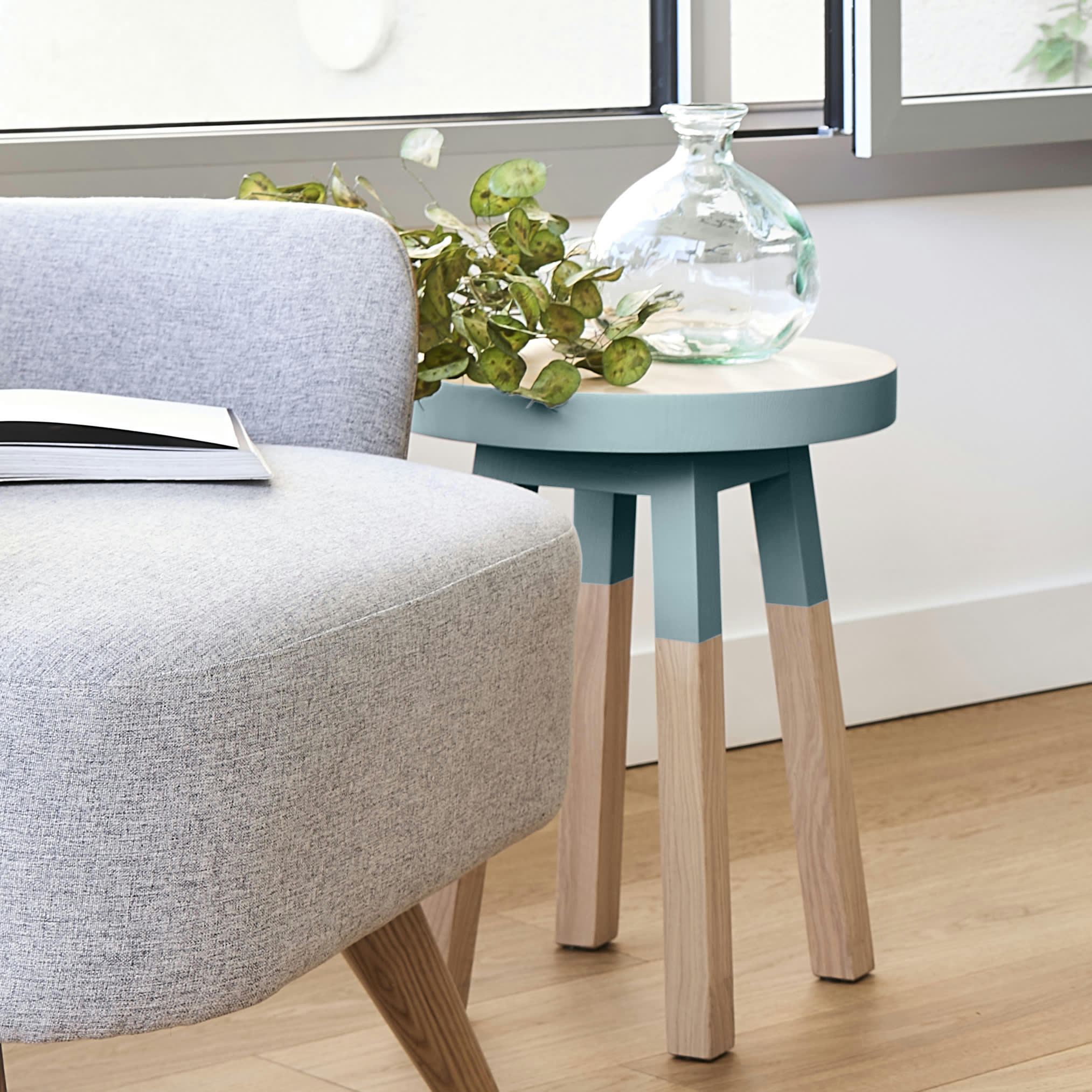 EGEE - Lot de 2 tabourets, assise diamètre 35 cm, 100% frêne massif bleu bria