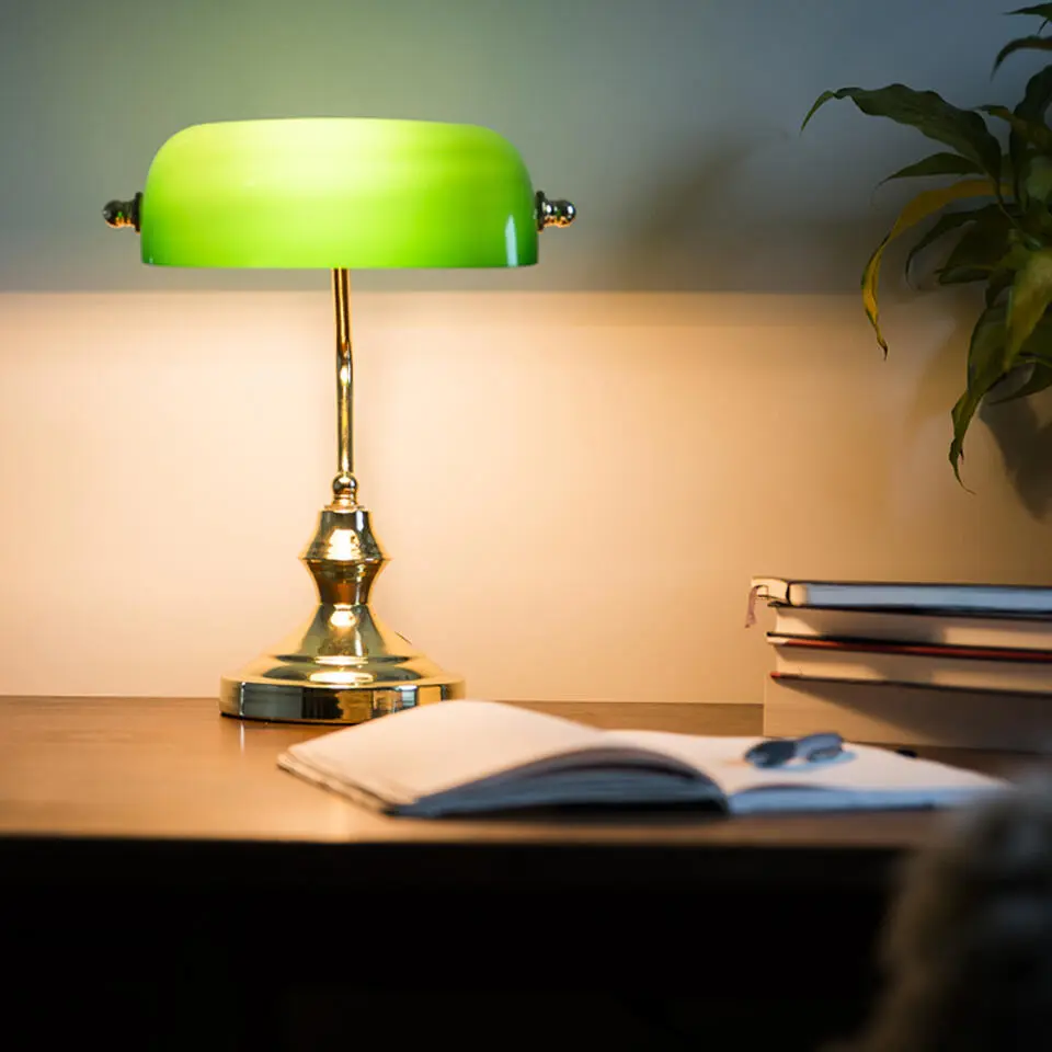 Qazqa bureaulamp banker groen e27