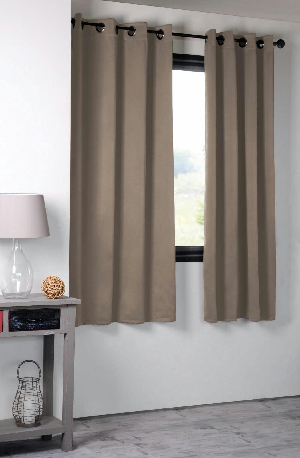 - Rideau occultant uni 210gr/m2 polyester beige 135x180 cm