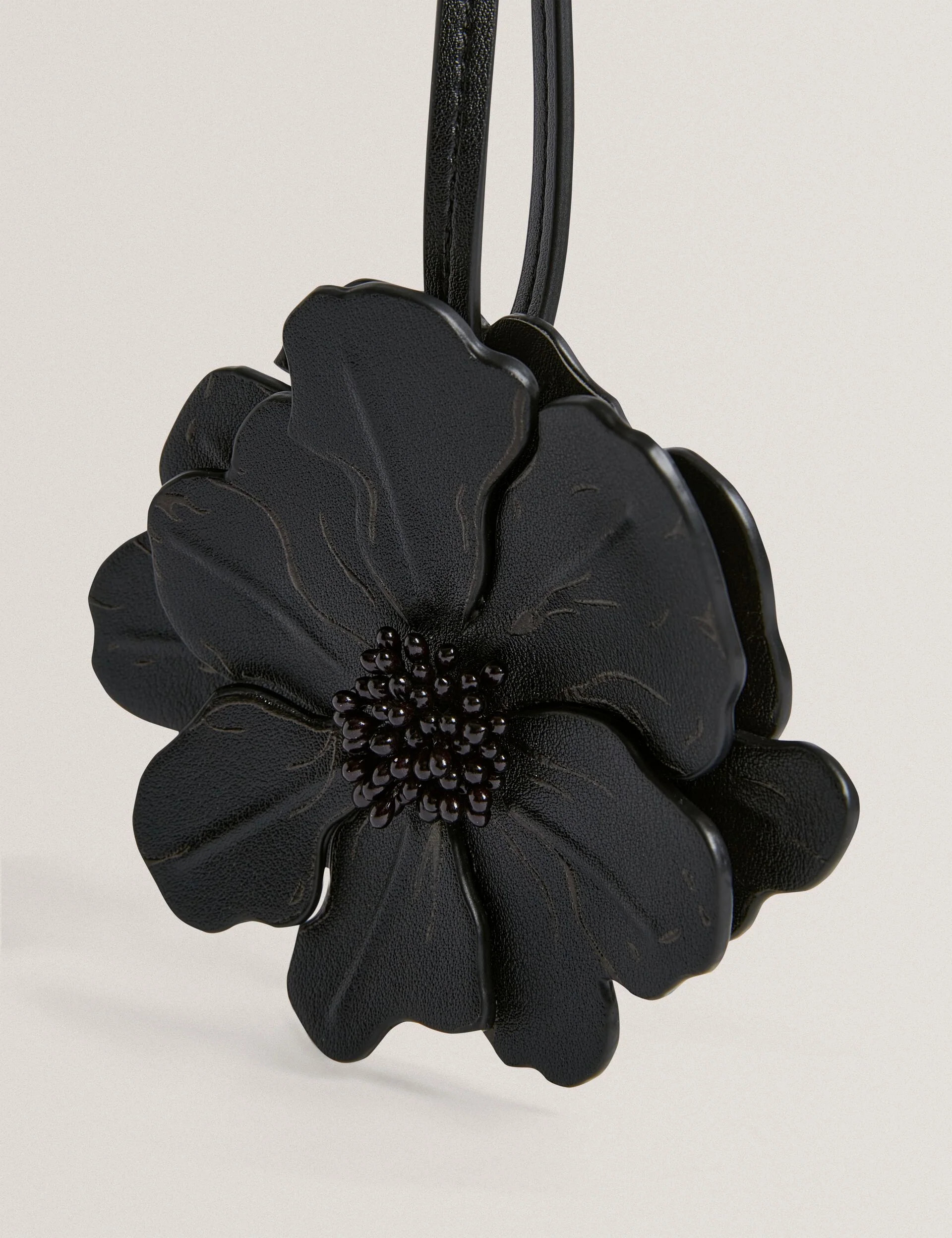 FLORIIS | BLACK