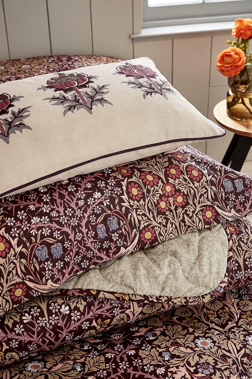 Morris & Co Blackthorn' Quilted Cotton Throw