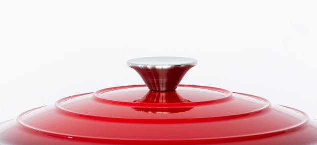 26cm Enamelled Cast Iron French Oven Casserole (4.7L) - Red