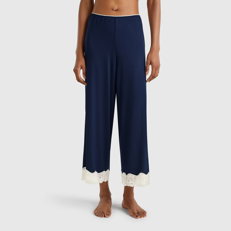 3/4 trousers with lace details