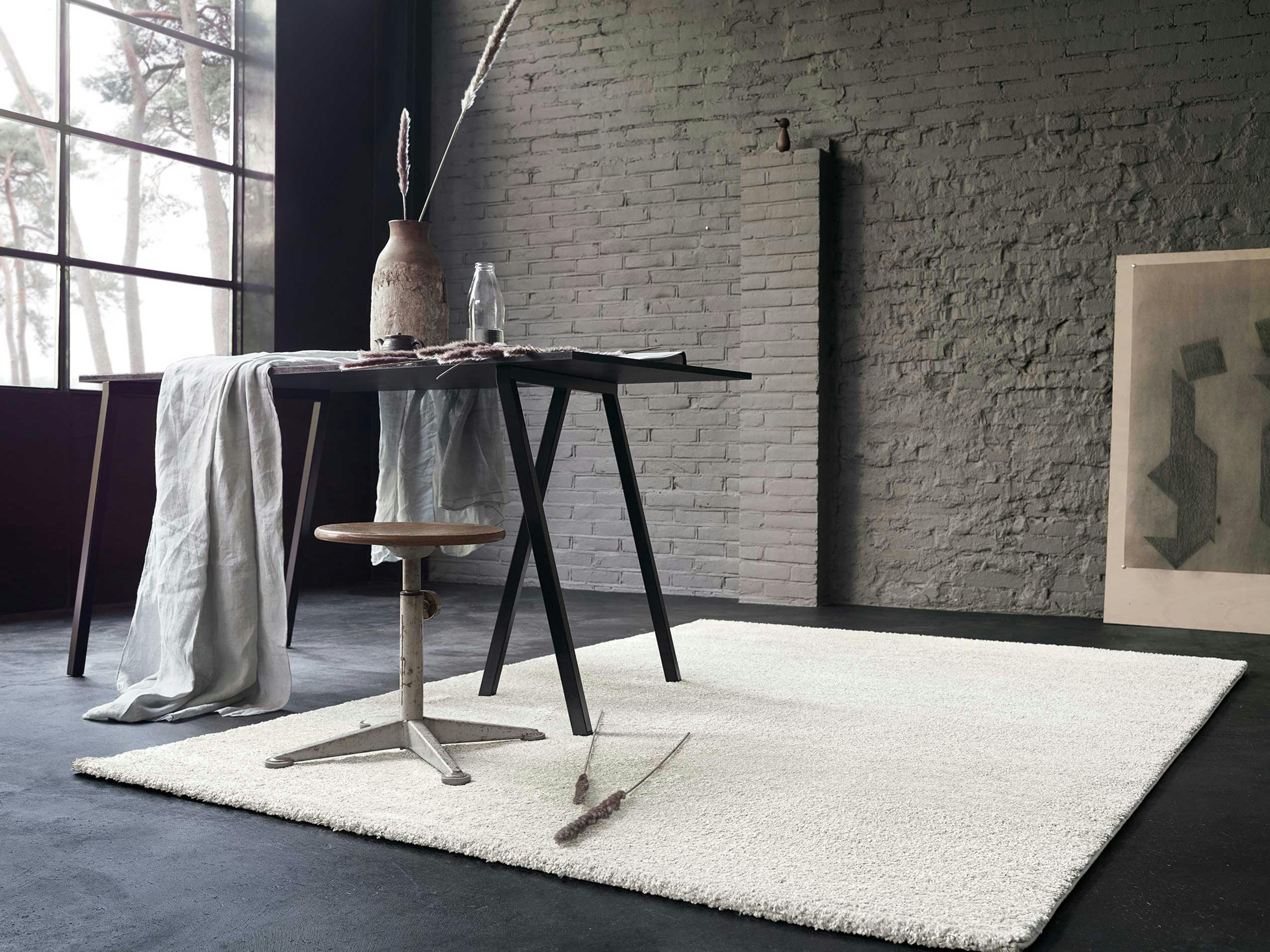 TILDA - Tapis à poils courts doux blanc cassé aspect laineux 120x170