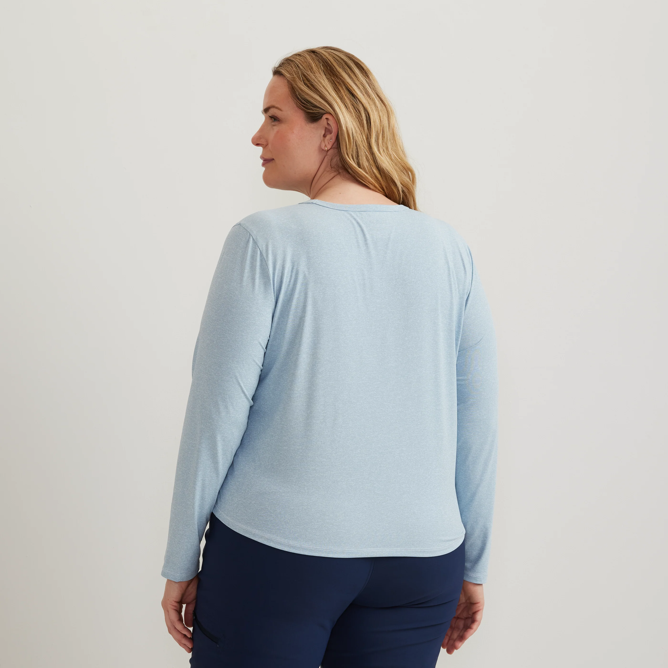 Women's Trek Light Hike Long-Sleeve Crewneck T-Shirt