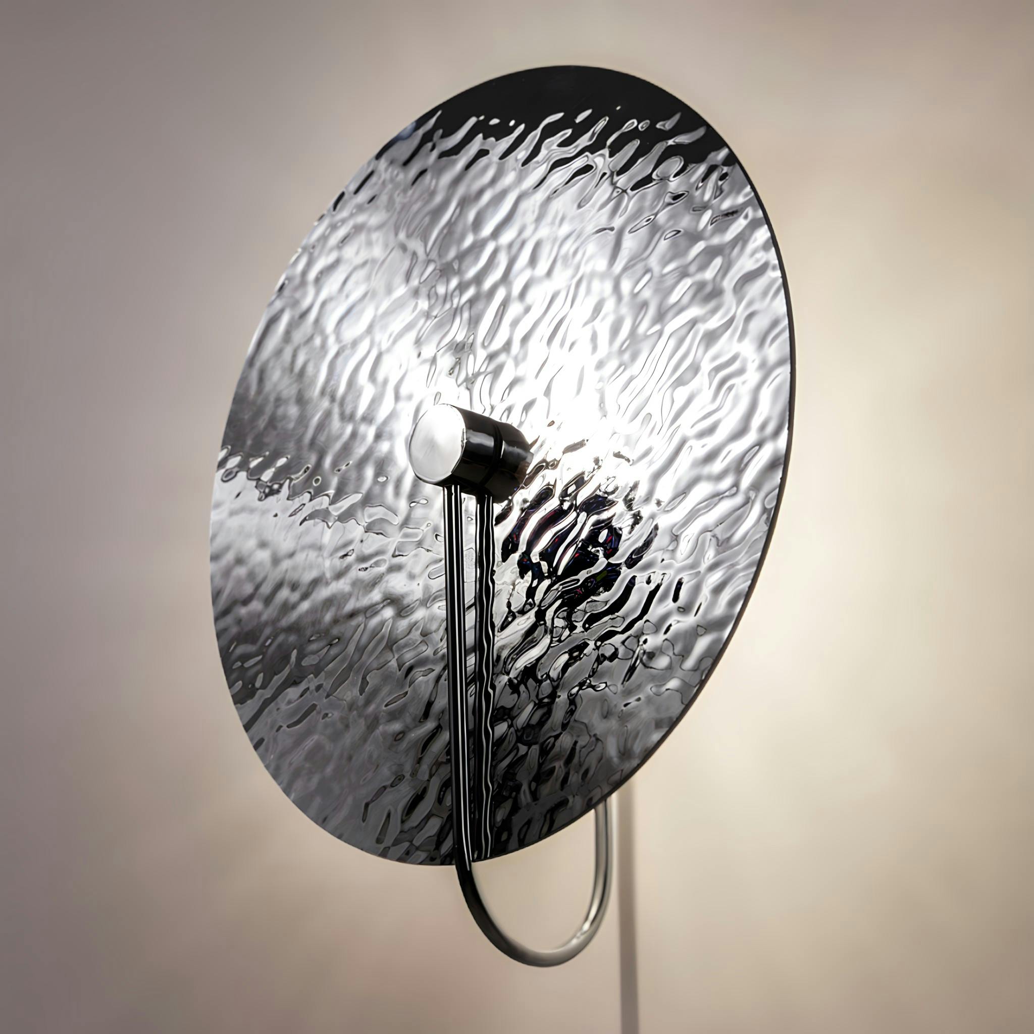 Applique verre moderne – disque argenté effet vague CALERA