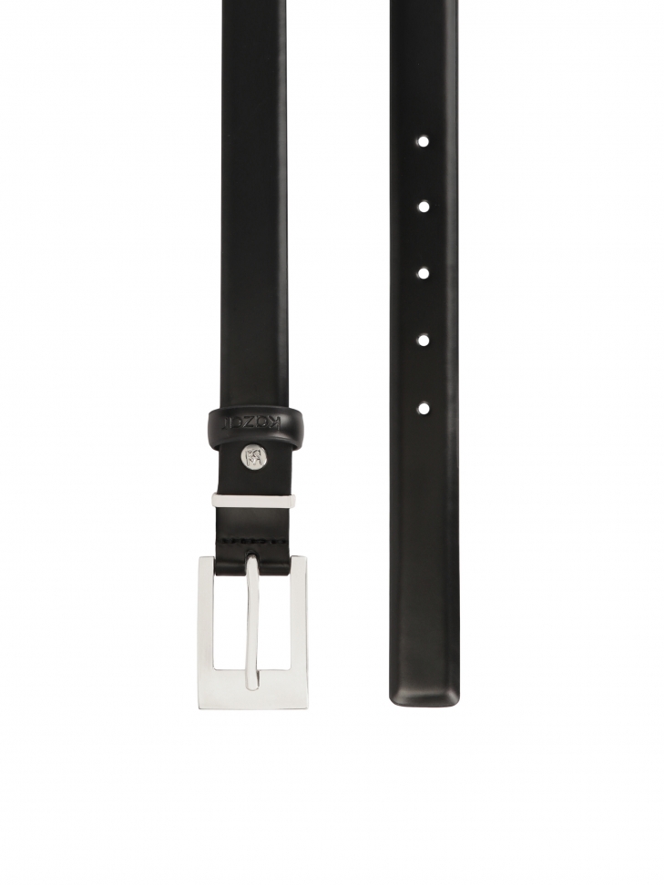 Narrow belt in smooth black leather