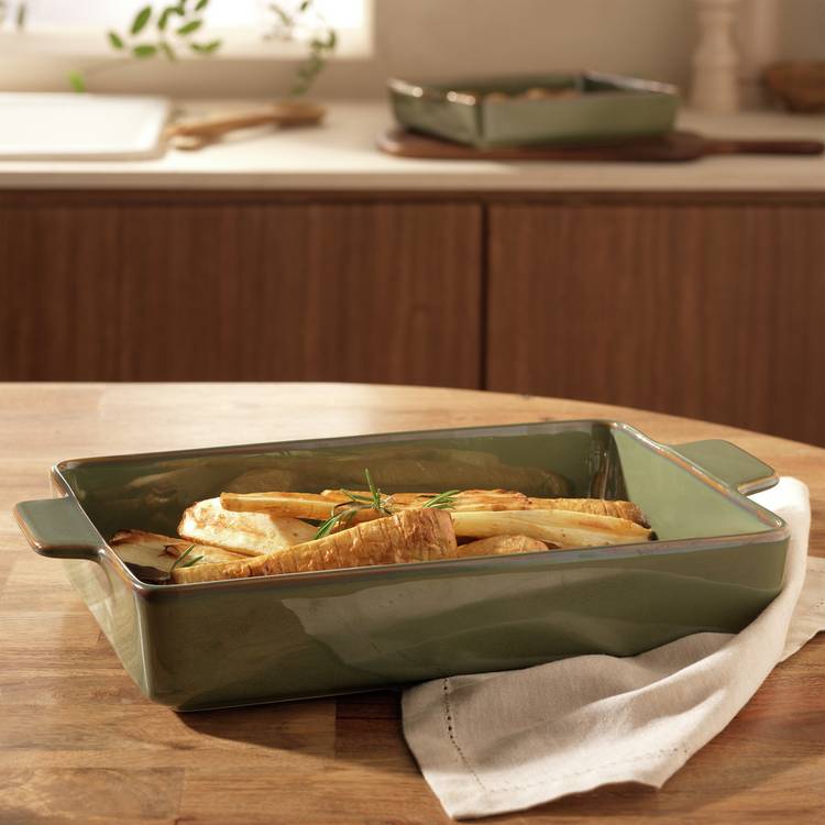 Habitat Reactive 40cm Large Ceramic Roaster