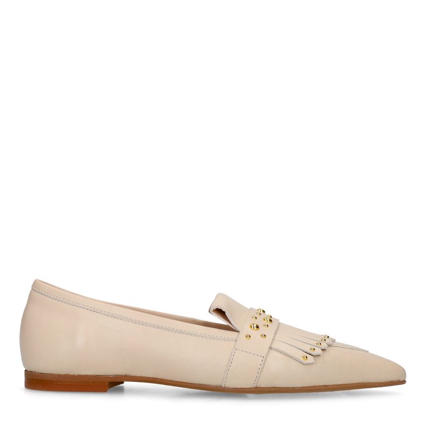 Manfield Off white leren loafers met gouden studs
