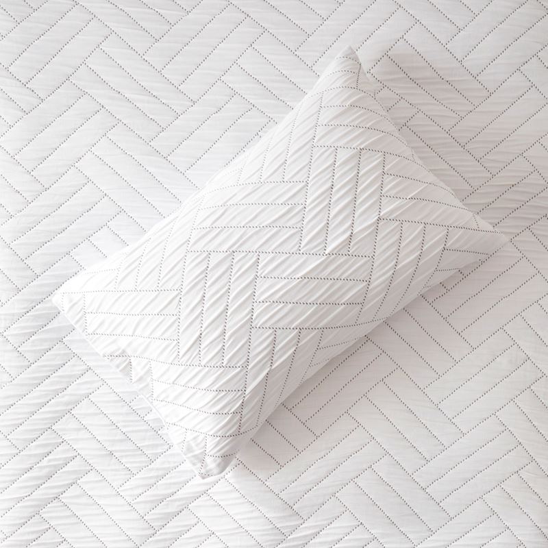 Rex White Jacquard Quilt Cover Set